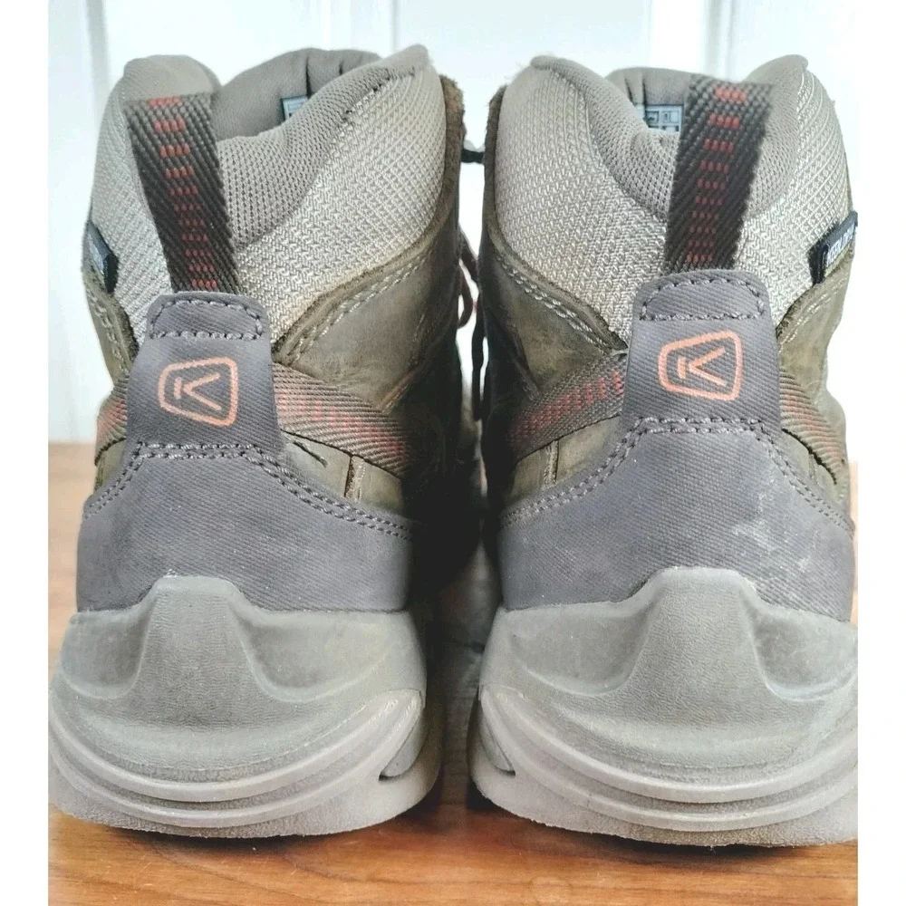 KEEN Circadia Mid WP Men's Hiking Boots Size 9 Dark Olive Clay Waterproof